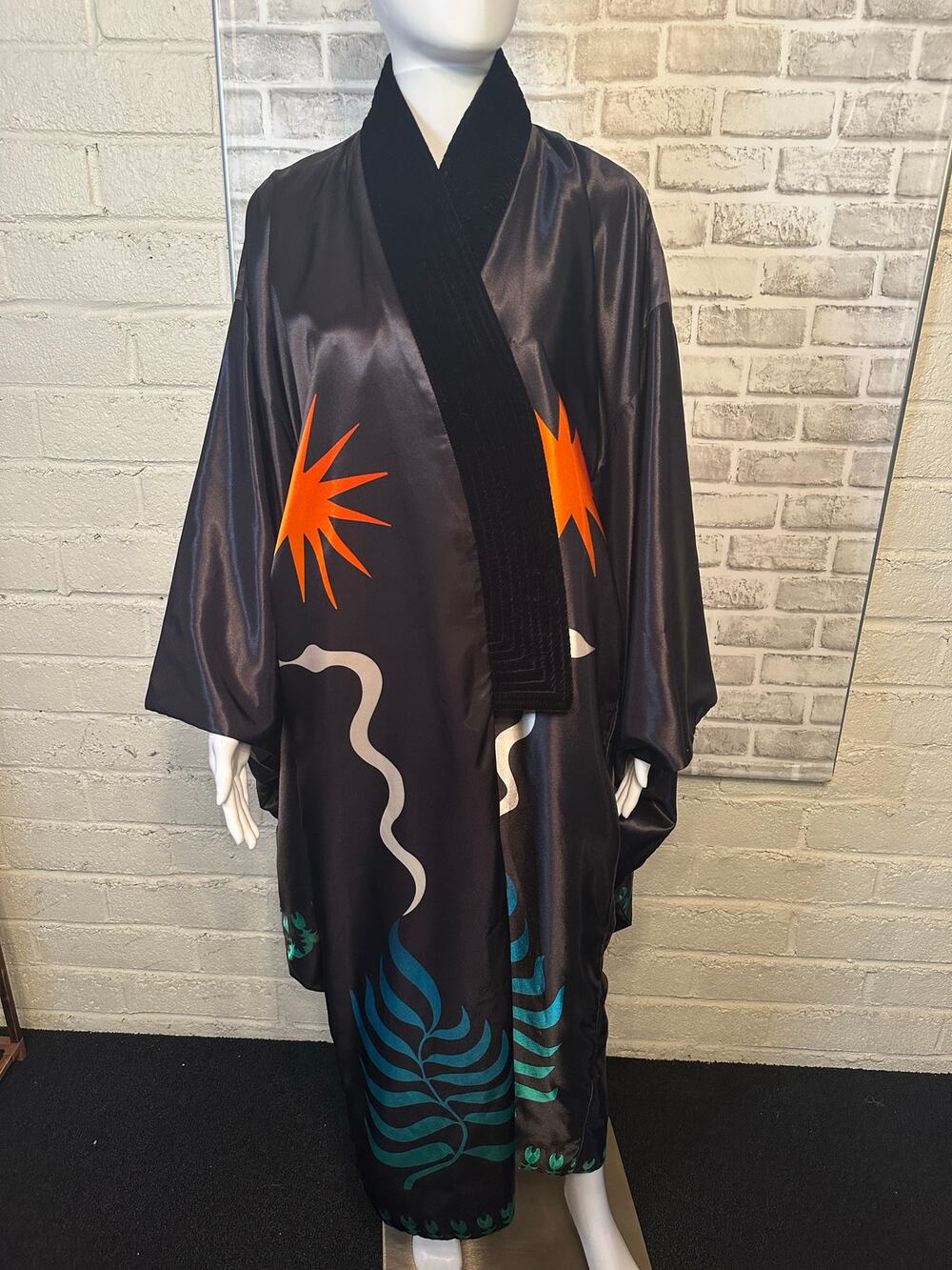 MORO Marrakesh Coat Kimono Nature + Celestial Black Velvet Collar Silk blend